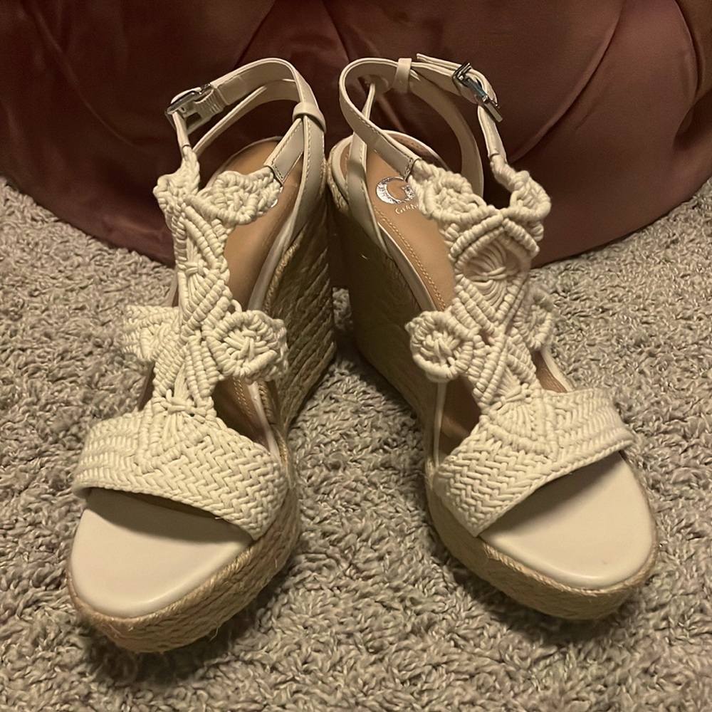 Gianni Bini Macrame Wedges Off White 8.5 - Picture 1 of 8